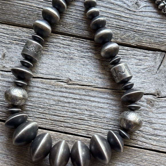 Rose Martin Navajo Sterling Silver Handmade Stamped Pearls Bead Necklace 22 inch - Picture 8 of 12